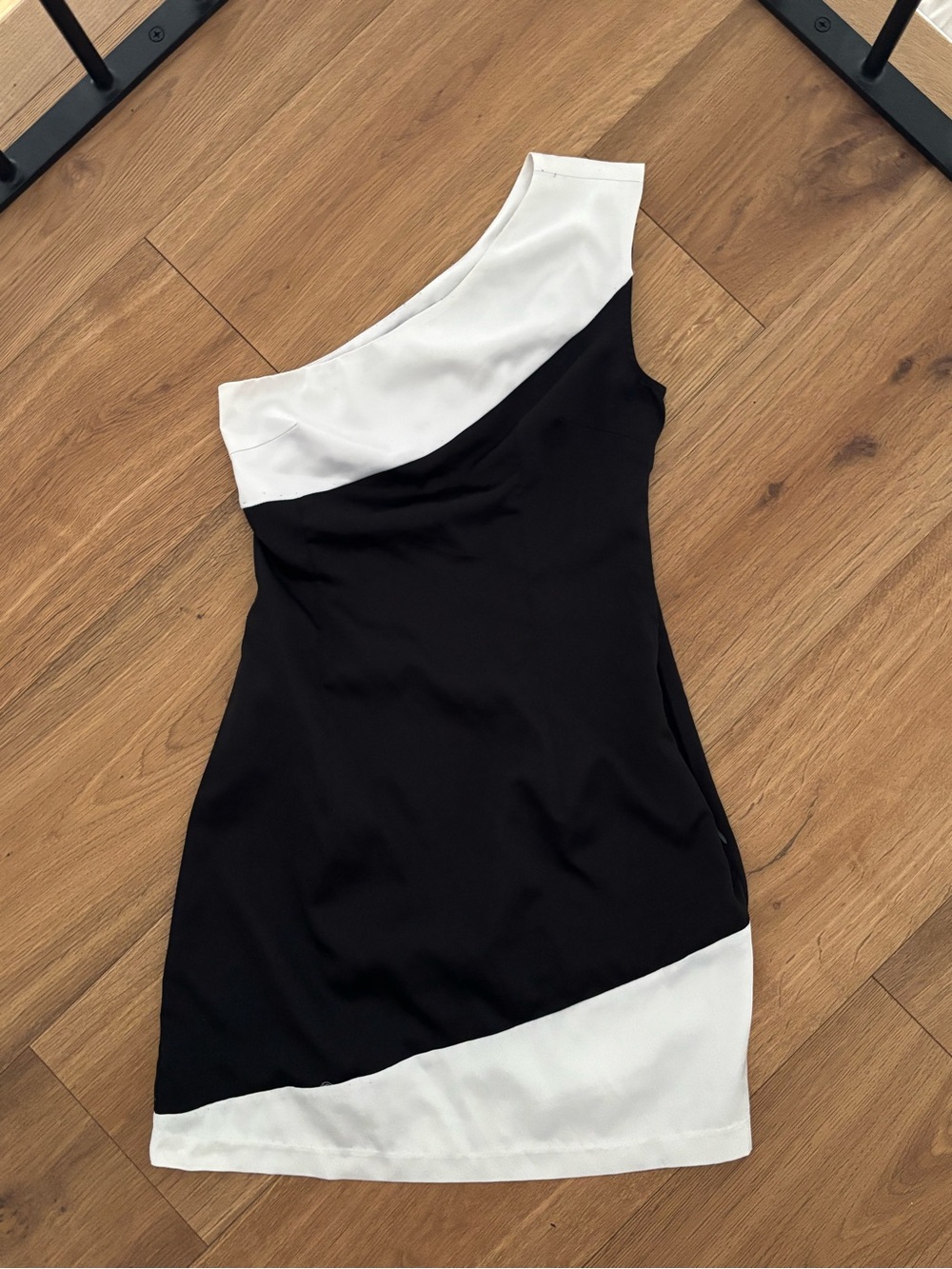 Vintage Naked Zebra Black and White One-Shoulder Colorblock Dress